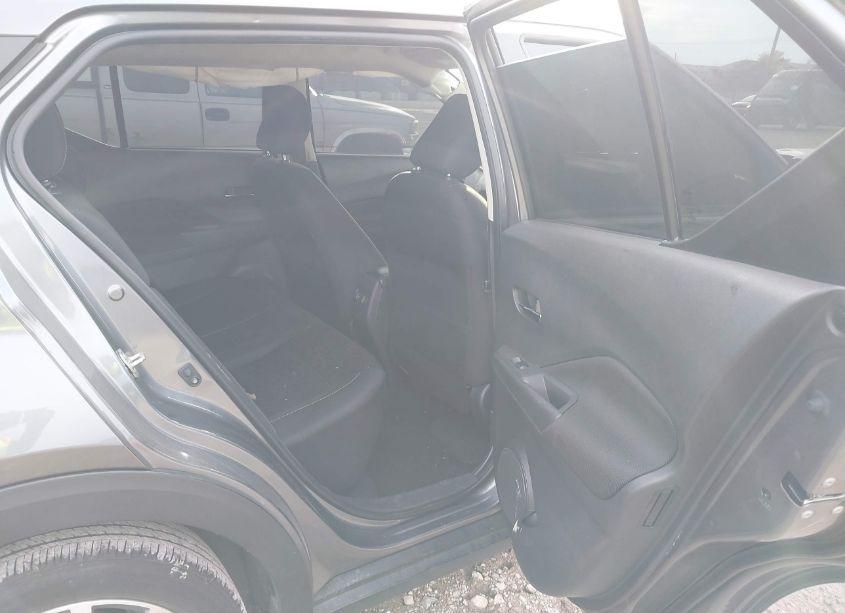 Photo 8 of 2021 Nissan Kicks SV XTRONIC CVT (VIN 3N1CP5CV0ML483630)