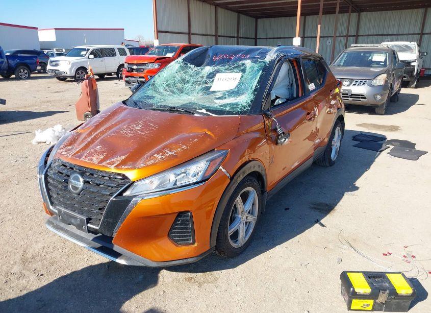 Photo 2 of 2021 Nissan Kicks SV XTRONIC CVT (VIN 3N1CP5CV0ML517789)