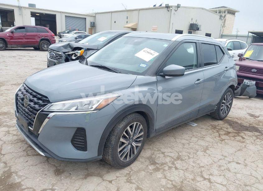 Photo 2 of 2021 Nissan Kicks SV XTRONIC CVT (VIN 3N1CP5CV0ML533037)