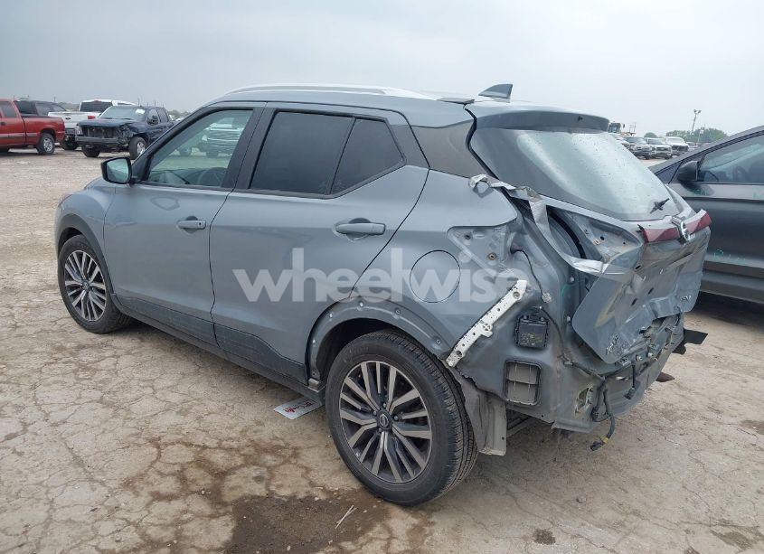 Photo 3 of 2021 Nissan Kicks SV XTRONIC CVT (VIN 3N1CP5CV0ML533037)