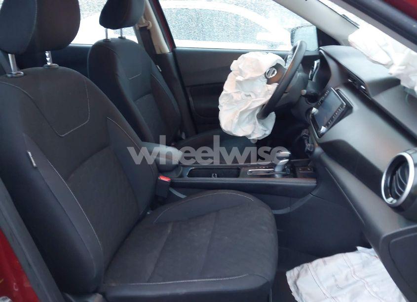 Photo 5 of 2021 Nissan Kicks SV XTRONIC CVT (VIN 3N1CP5CV0ML538268)