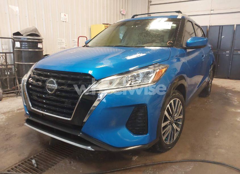 Photo 2 of 2021 Nissan Kicks SV XTRONIC CVT (VIN 3N1CP5CV0ML546936)