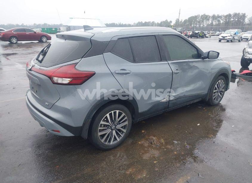 Photo 4 of 2021 Nissan Kicks SV XTRONIC CVT (VIN 3N1CP5CV0ML559136)