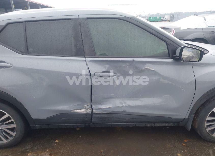 Photo 6 of 2021 Nissan Kicks SV XTRONIC CVT (VIN 3N1CP5CV0ML559136)