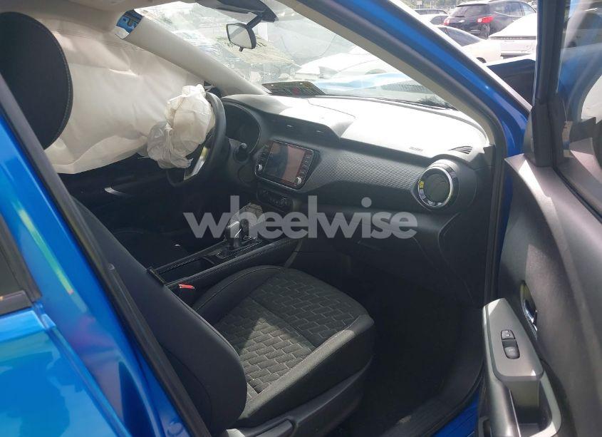 Photo 5 of 2022 Nissan Kicks SV XTRONIC CVT (VIN 3N1CP5CV0NL481099)