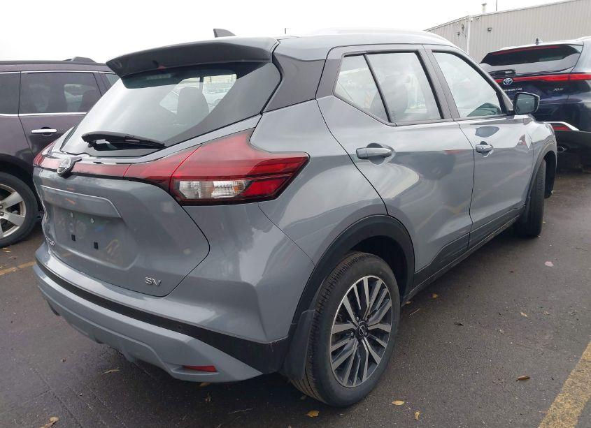 Photo 4 of 2022 Nissan Kicks SV XTRONIC CVT (VIN 3N1CP5CV0NL499778)