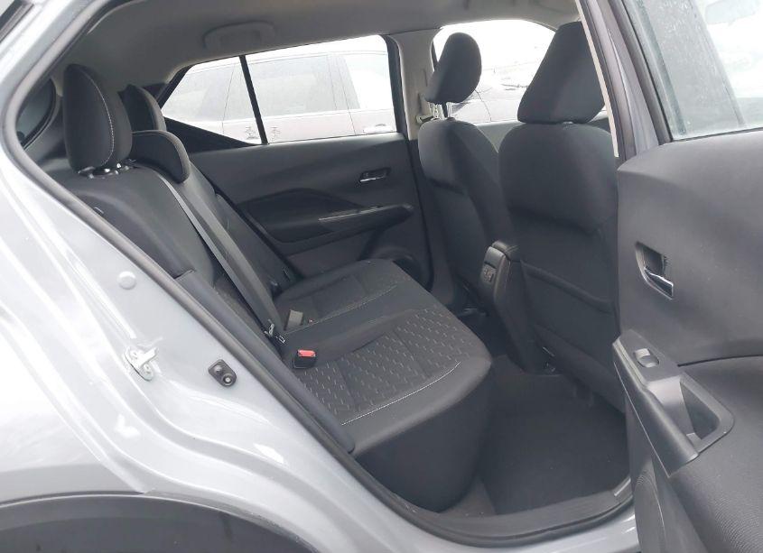 Photo 8 of 2022 Nissan Kicks SV XTRONIC CVT (VIN 3N1CP5CV0NL499778)