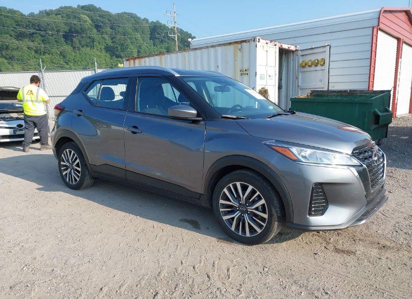 2023 Nissan Kicks SV XTRONIC CVT (VIN 3N1CP5CV0PL500267) main photo