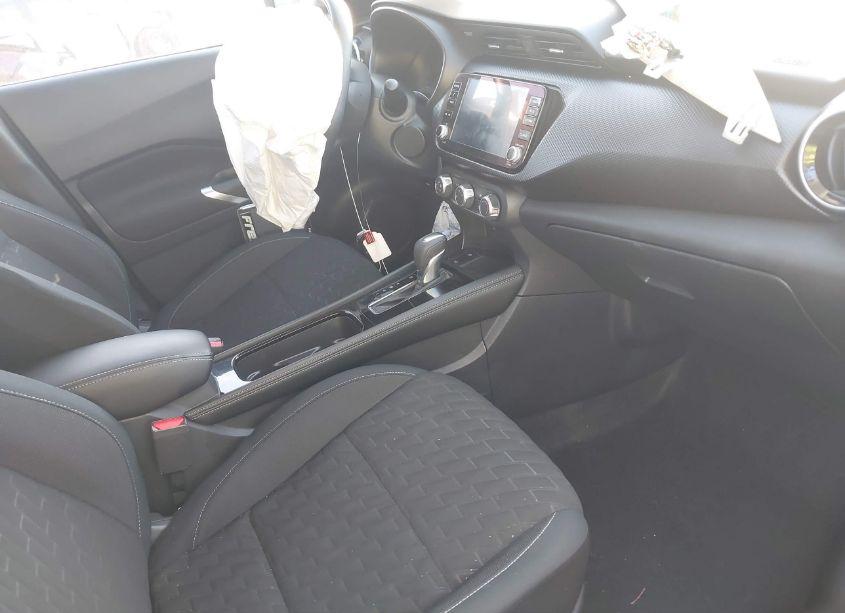 Photo 5 of 2023 Nissan Kicks SV XTRONIC CVT (VIN 3N1CP5CV0PL514671)