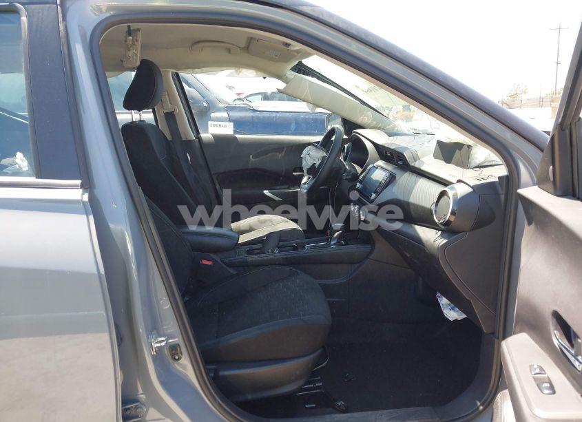 Photo 5 of 2023 Nissan Kicks SV XTRONIC CVT (VIN 3N1CP5CV0PL545306)