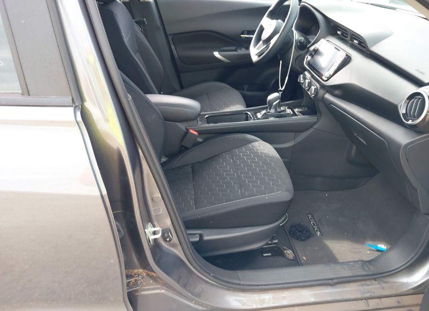 Photo 5 of 2024 Nissan Kicks SV XTRONIC CVT (VIN 3N1CP5CV0RL492366)