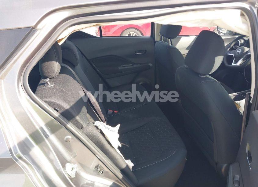 Photo 8 of 2024 Nissan Kicks SV XTRONIC CVT (VIN 3N1CP5CV0RL528296)