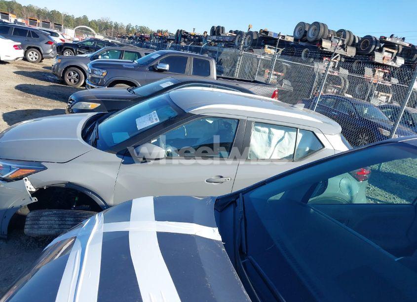 Photo 14 of 2024 Nissan Kicks SV XTRONIC CVT (VIN 3N1CP5CV0RL552243)