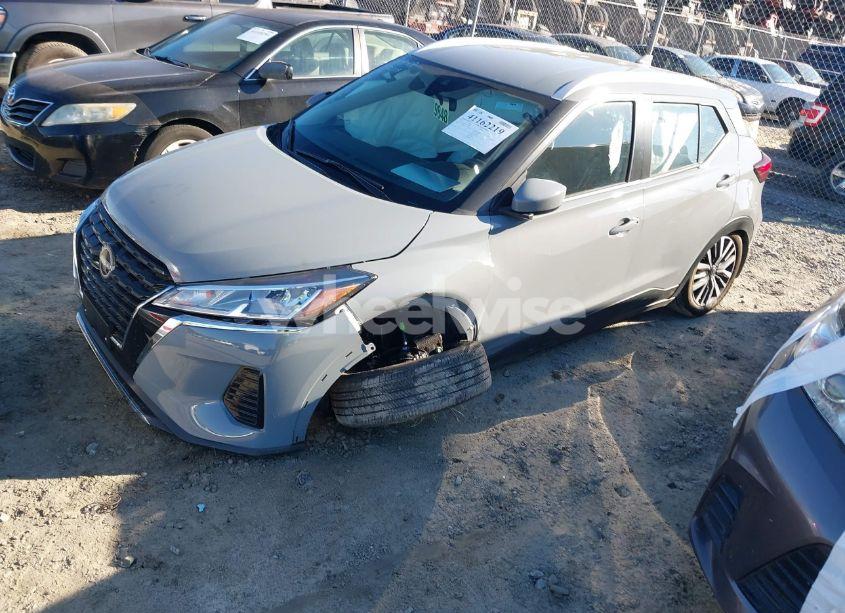 Photo 2 of 2024 Nissan Kicks SV XTRONIC CVT (VIN 3N1CP5CV0RL552243)