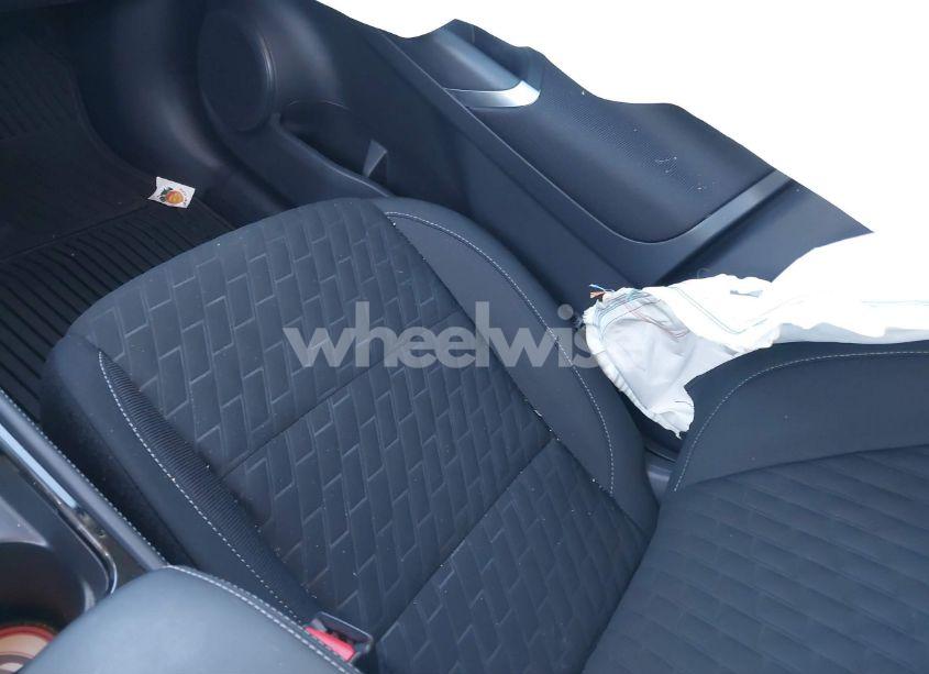 Photo 5 of 2024 Nissan Kicks SV XTRONIC CVT (VIN 3N1CP5CV0RL552243)