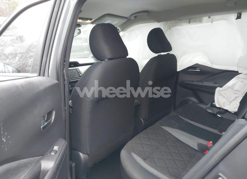 Photo 8 of 2020 Nissan Kicks SV XTRONIC CVT (VIN 3N1CP5CV1LL490617)