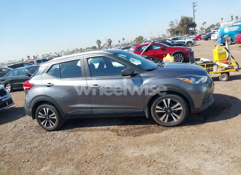 Photo 13 of 2020 Nissan Kicks SV XTRONIC CVT (VIN 3N1CP5CV1LL508954)