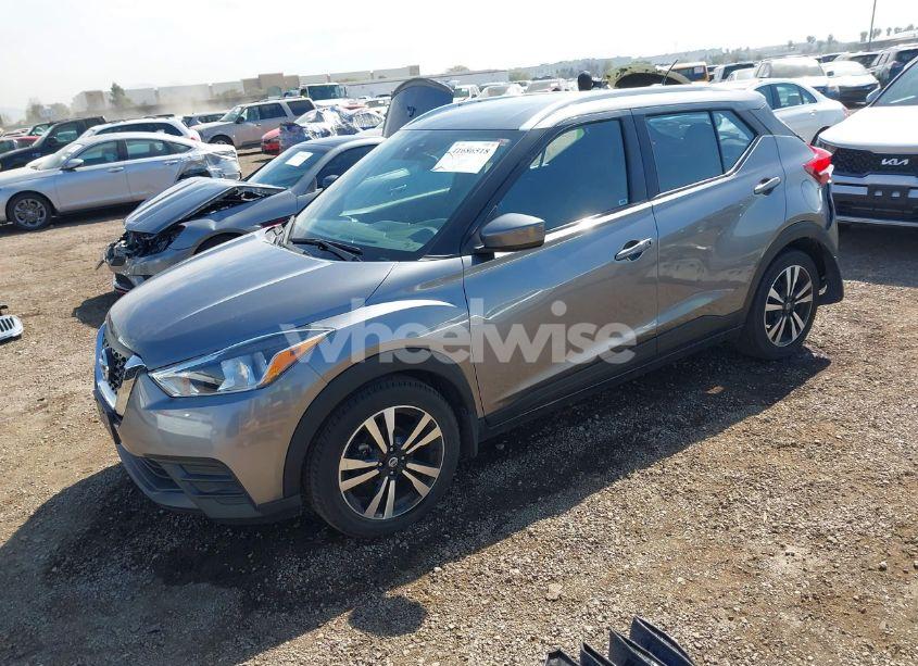 Photo 2 of 2020 Nissan Kicks SV XTRONIC CVT (VIN 3N1CP5CV1LL508954)