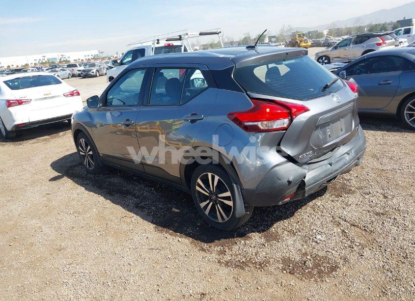 Photo 3 of 2020 Nissan Kicks SV XTRONIC CVT (VIN 3N1CP5CV1LL508954)