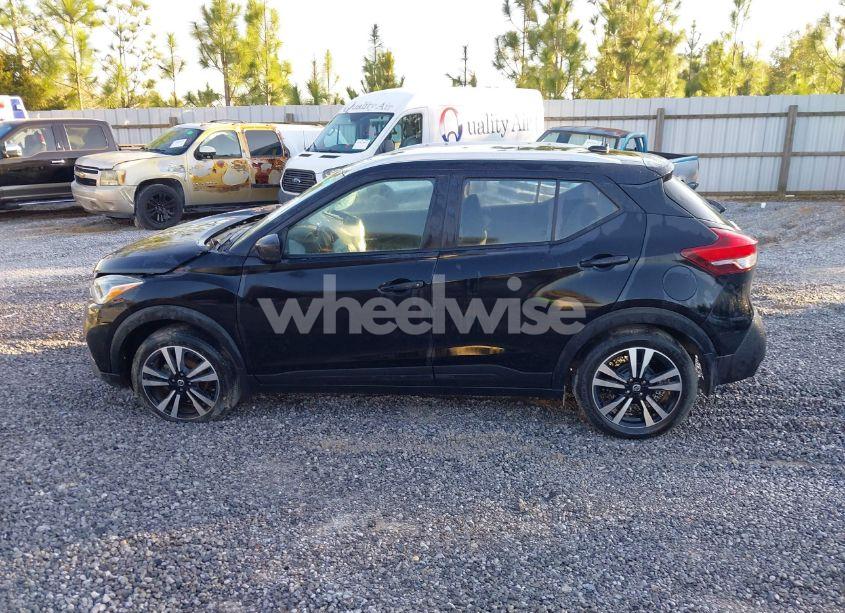 Photo 13 of 2020 Nissan Kicks SV XTRONIC CVT (VIN 3N1CP5CV1LL532882)