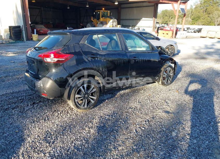 Photo 4 of 2020 Nissan Kicks SV XTRONIC CVT (VIN 3N1CP5CV1LL532882)