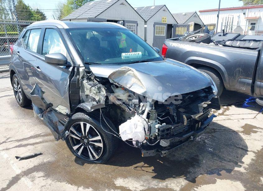 Photo 6 of 2020 Nissan Kicks SV XTRONIC CVT (VIN 3N1CP5CV1LL550945)