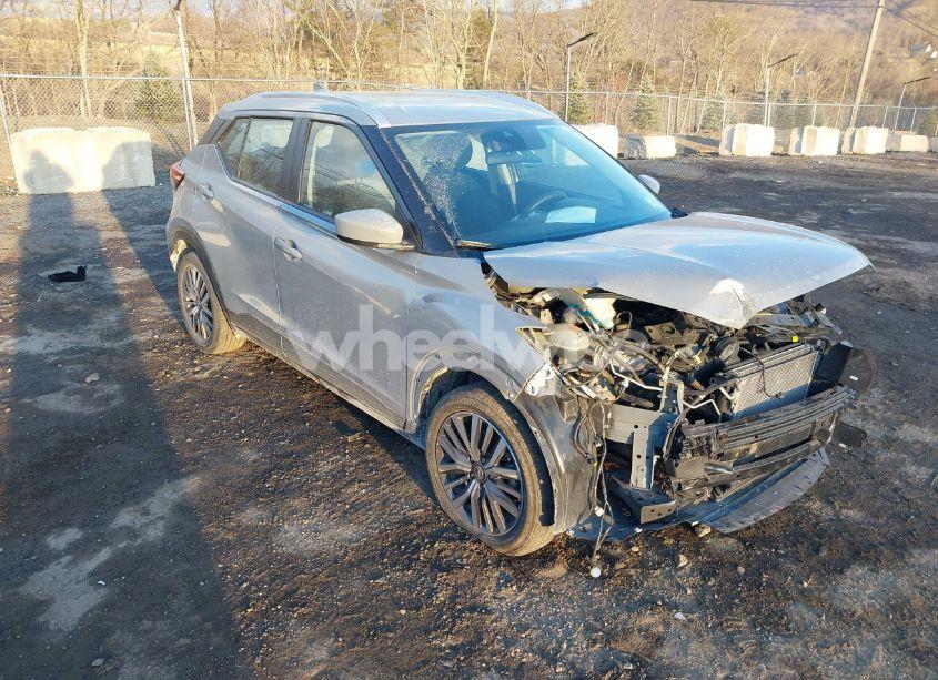 2021 Nissan Kicks SV XTRONIC CVT (VIN 3N1CP5CV1ML534035) main photo
