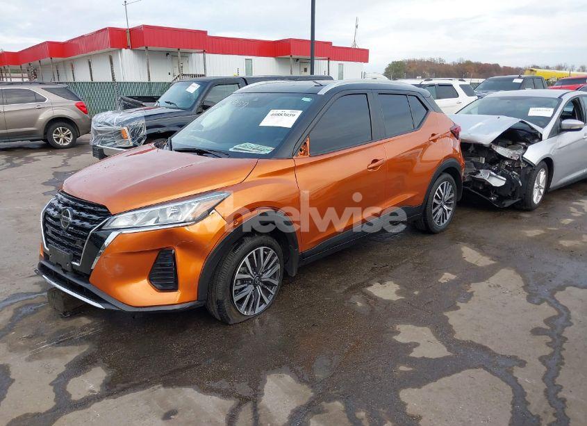 Photo 2 of 2021 Nissan Kicks SV (VIN 3N1CP5CV1ML559324)