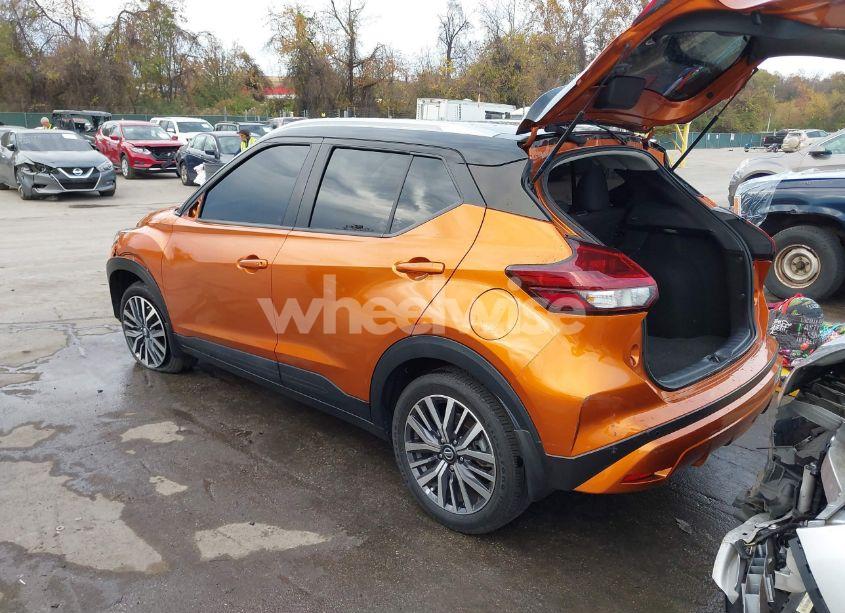 Photo 3 of 2021 Nissan Kicks SV (VIN 3N1CP5CV1ML559324)