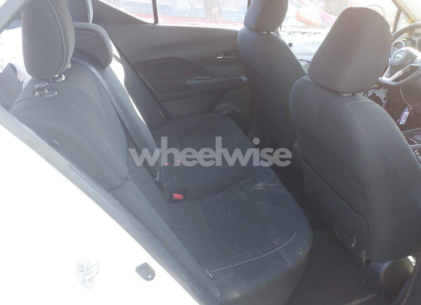 Photo 8 of 2022 Nissan Kicks SV XTRONIC CVT (VIN 3N1CP5CV1NL497621)