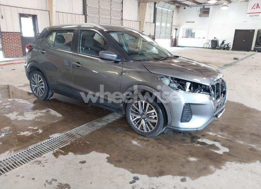 2022 Nissan Kicks SV XTRONIC CVT (VIN 3N1CP5CV1NL502543) main photo