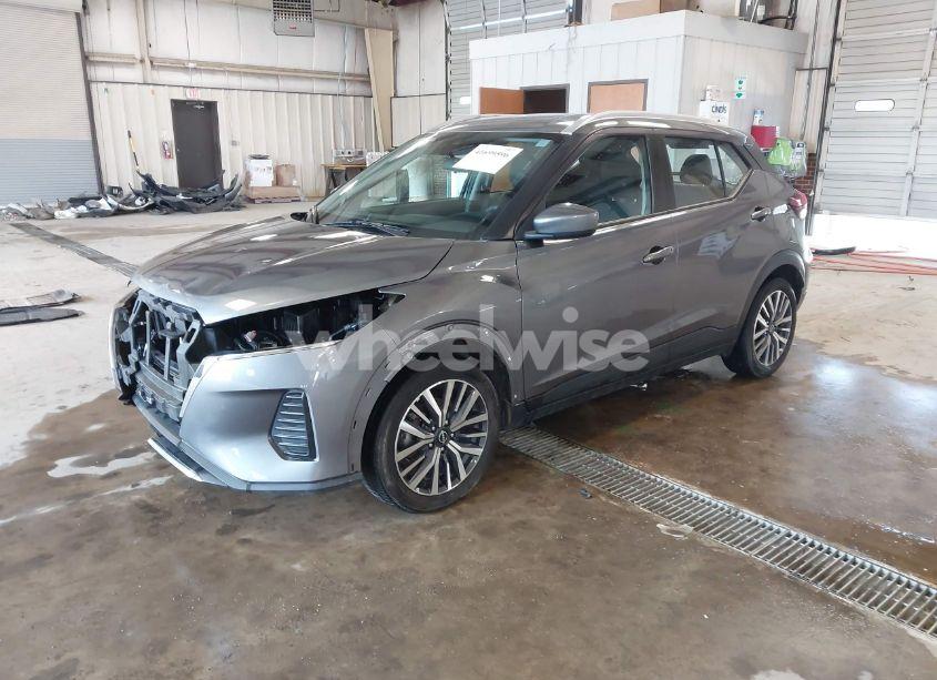 Photo 2 of 2022 Nissan Kicks SV XTRONIC CVT (VIN 3N1CP5CV1NL502543)