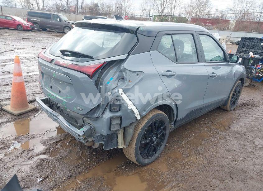 Photo 4 of 2023 Nissan Kicks SV XTRONIC CVT (VIN 3N1CP5CV1PL471975)