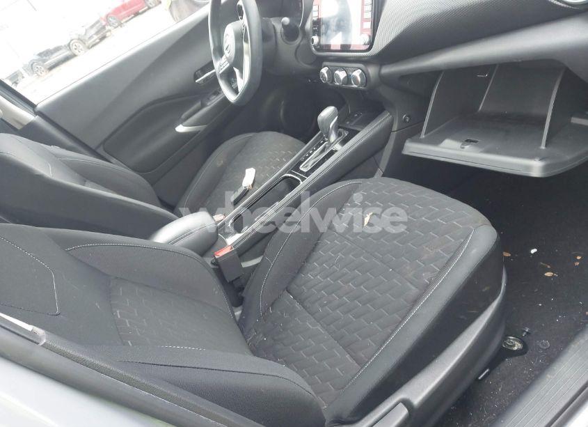 Photo 5 of 2023 Nissan Kicks SV XTRONIC CVT (VIN 3N1CP5CV1PL471975)