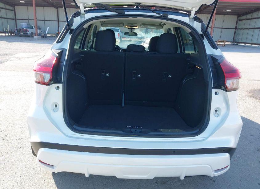 Photo 17 of 2024 Nissan Kicks SV XTRONIC CVT (VIN 3N1CP5CV1RL479643)