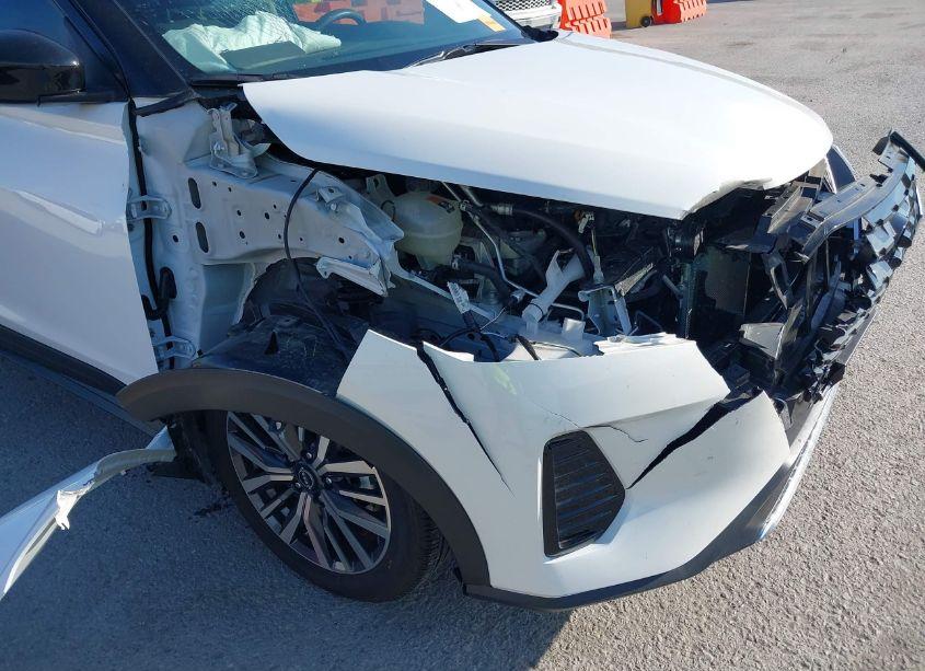 Photo 6 of 2024 Nissan Kicks SV XTRONIC CVT (VIN 3N1CP5CV1RL479643)