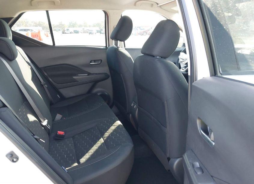 Photo 8 of 2024 Nissan Kicks SV XTRONIC CVT (VIN 3N1CP5CV1RL479643)