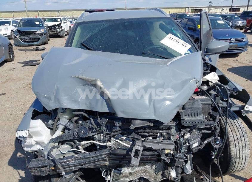 Photo 10 of 2024 Nissan Kicks SV XTRONIC CVT (VIN 3N1CP5CV1RL529487)