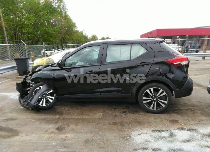 Photo 15 of 2020 Nissan Kicks SV XTRONIC CVT (VIN 3N1CP5CV2LL491615)