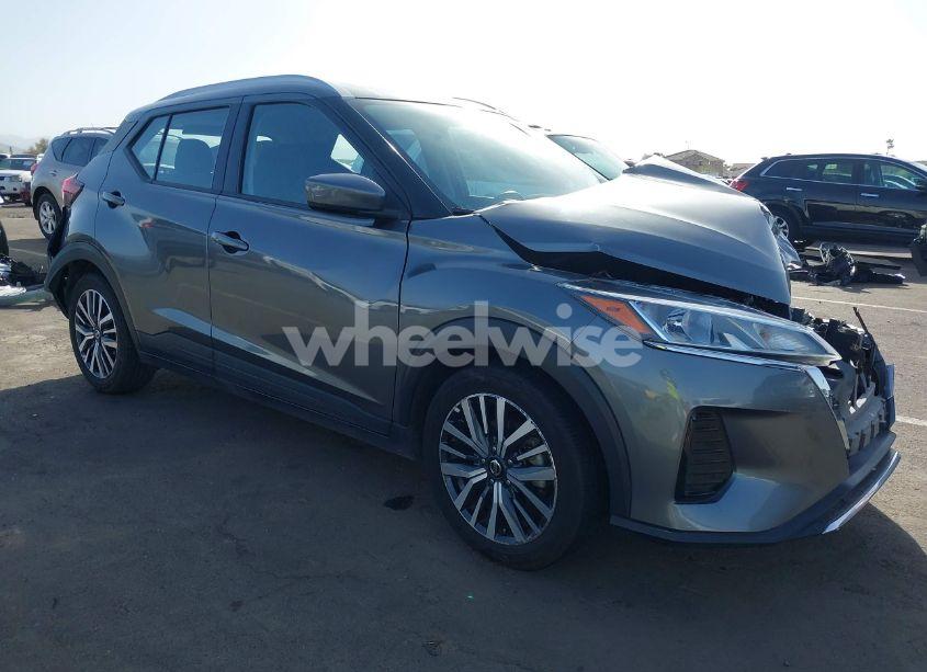 2021 Nissan Kicks SV XTRONIC CVT (VIN 3N1CP5CV2ML477506) main photo