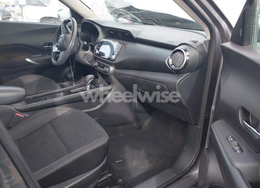 Photo 5 of 2021 Nissan Kicks SV XTRONIC CVT (VIN 3N1CP5CV2ML477506)