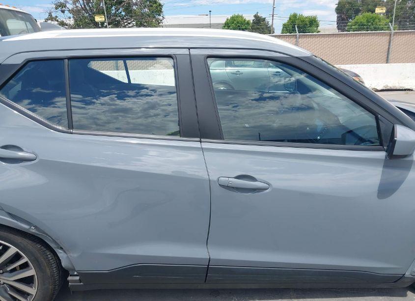 Photo 13 of 2021 Nissan Kicks SV XTRONIC CVT (VIN 3N1CP5CV2ML514666)