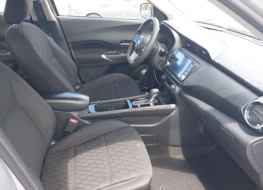 Photo 5 of 2021 Nissan Kicks SV XTRONIC CVT (VIN 3N1CP5CV2ML514666)