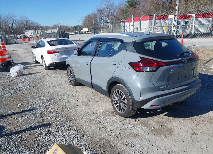 Photo 3 of 2021 Nissan Kicks SV XTRONIC CVT (VIN 3N1CP5CV2ML533010)