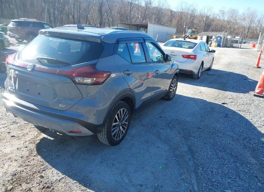 Photo 4 of 2021 Nissan Kicks SV XTRONIC CVT (VIN 3N1CP5CV2ML533010)