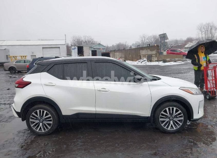 Photo 13 of 2021 Nissan Kicks SV XTRONIC CVT (VIN 3N1CP5CV2ML539230)