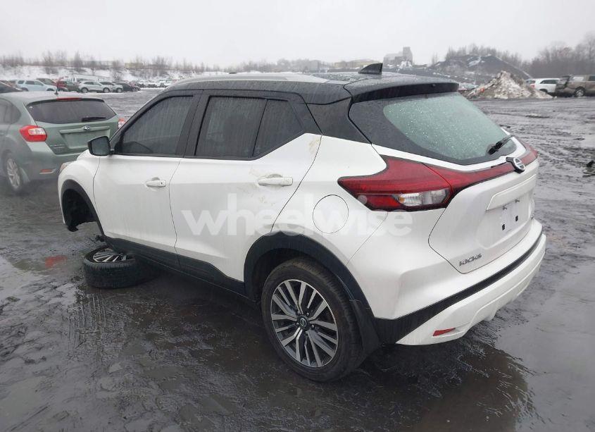 Photo 3 of 2021 Nissan Kicks SV XTRONIC CVT (VIN 3N1CP5CV2ML539230)
