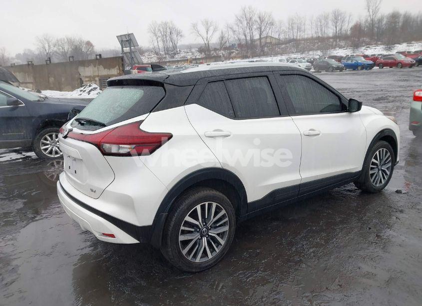 Photo 4 of 2021 Nissan Kicks SV XTRONIC CVT (VIN 3N1CP5CV2ML539230)