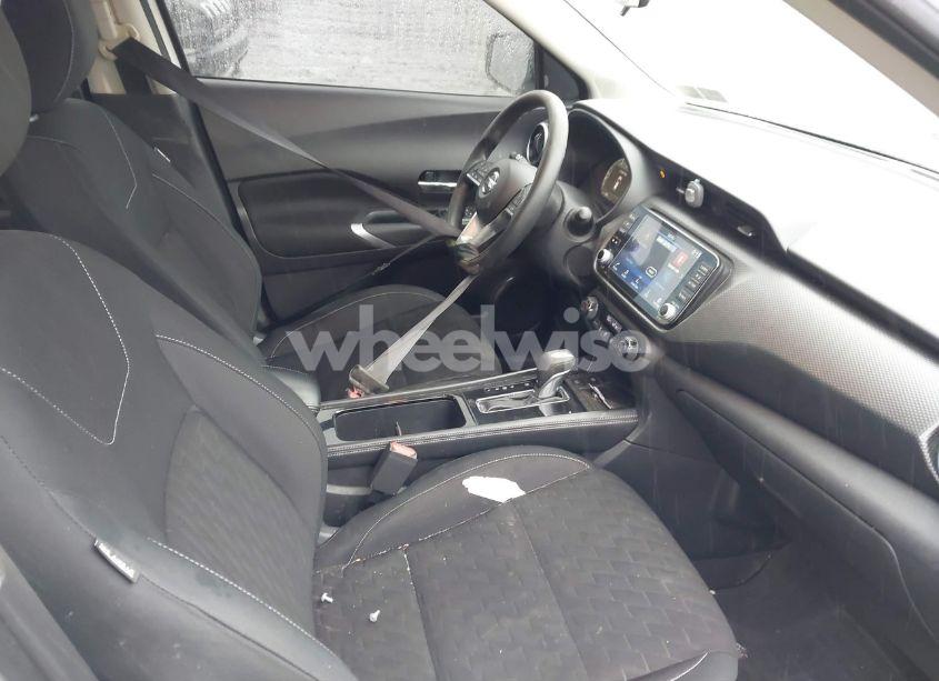 Photo 5 of 2021 Nissan Kicks SV XTRONIC CVT (VIN 3N1CP5CV2ML539230)