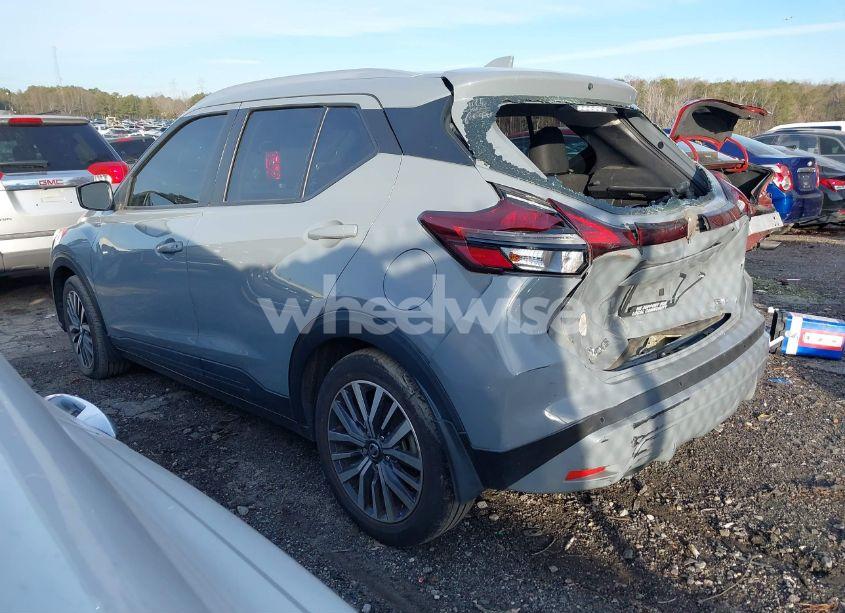 Photo 3 of 2021 Nissan Kicks SV XTRONIC CVT (VIN 3N1CP5CV2ML562586)